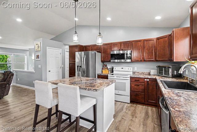 6366 Dutcher Road, Howell, MI 48843