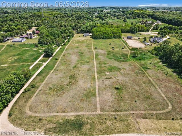 6366 Dutcher Road, Howell, MI 48843