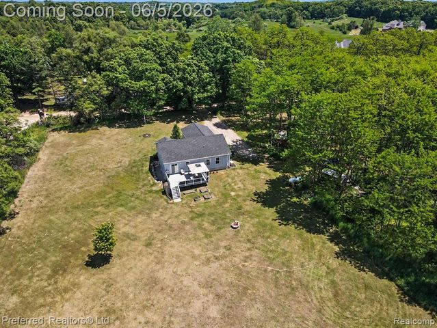 6366 Dutcher Road, Howell, MI 48843