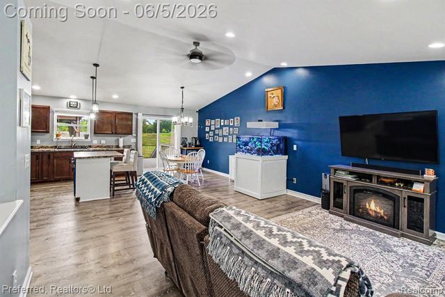 6366 Dutcher Road, Howell, MI 48843