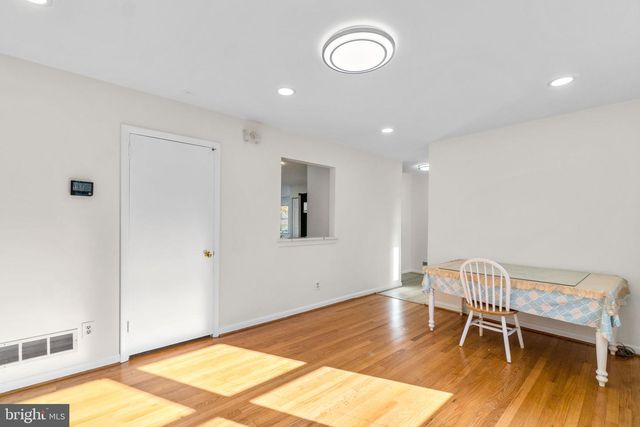 10214 BURNSIDE DR, Ellicott City, MD 21042