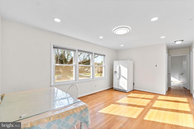 10214 BURNSIDE DR, Ellicott City, MD 21042