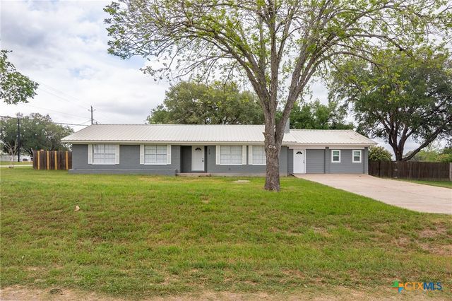 454 W Ward Street, Goliad, TX 77963