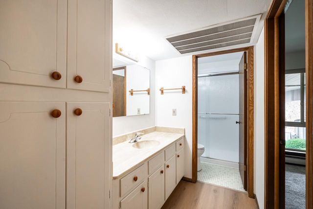 11957 W Appleton AVENUE #19, Milwaukee, WI 53224