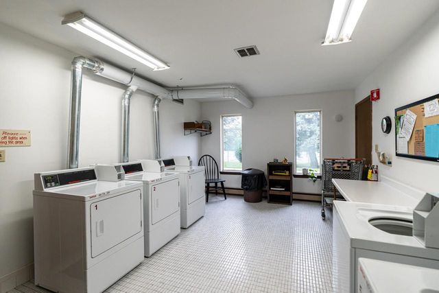 11957 W Appleton AVENUE #19, Milwaukee, WI 53224