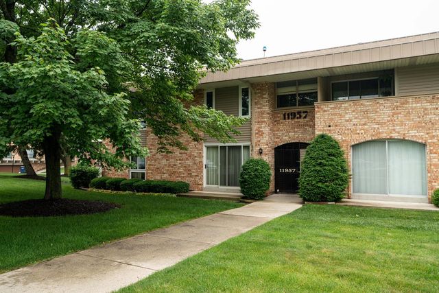 11957 W Appleton AVENUE #19, Milwaukee, WI 53224