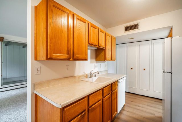 11957 W Appleton AVENUE #19, Milwaukee, WI 53224