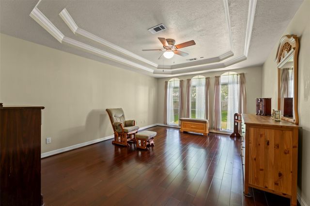 12907 Ridge Bank Lane, Houston, TX 77041