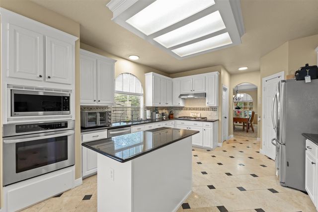 12907 Ridge Bank Lane, Houston, TX 77041
