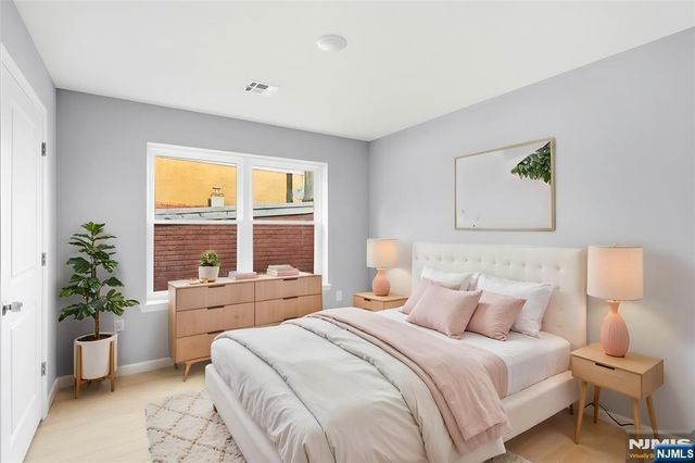 388 Summer Avenue, Newark, NJ 07104