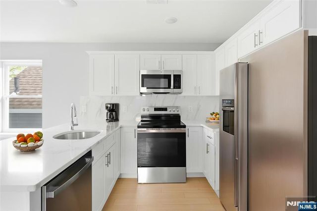 388 Summer Avenue, Newark, NJ 07104