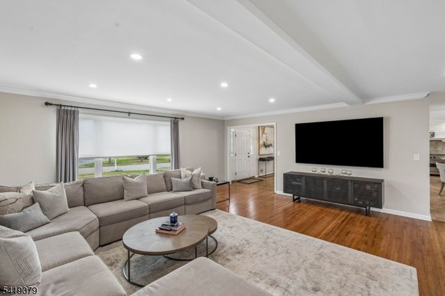 2 Barnstable Ct, Morris Twp., NJ 07960