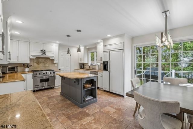 2 Barnstable Ct, Morris Twp., NJ 07960