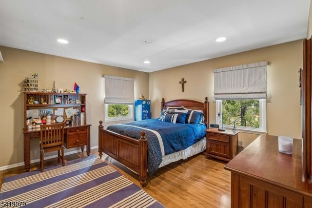 2 Barnstable Ct, Morris Twp., NJ 07960