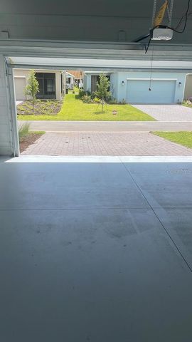 11233 LISTENING DRIVE, Orlando, FL 32832