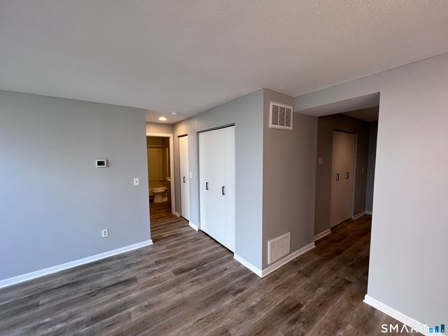 15 Prospect Street 9, New Britain, CT 06051