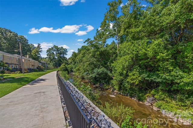 419 Wakefield Drive D, Charlotte, NC 28209