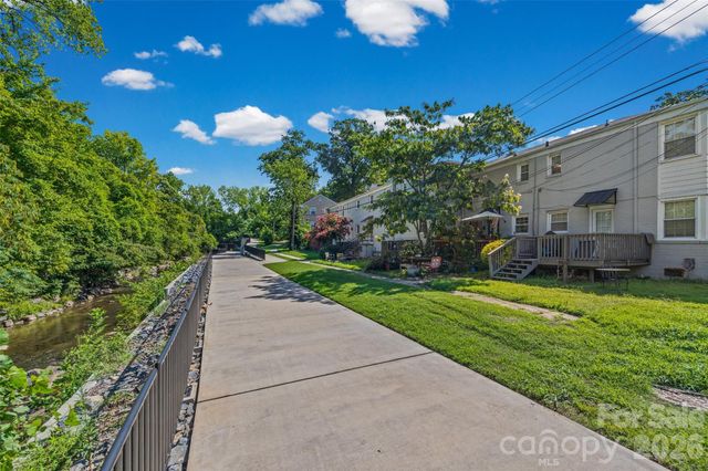 419 Wakefield Drive D, Charlotte, NC 28209