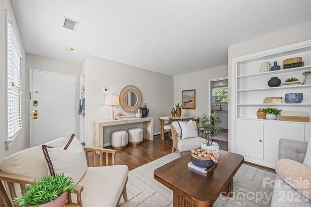 419 Wakefield Drive D, Charlotte, NC 28209