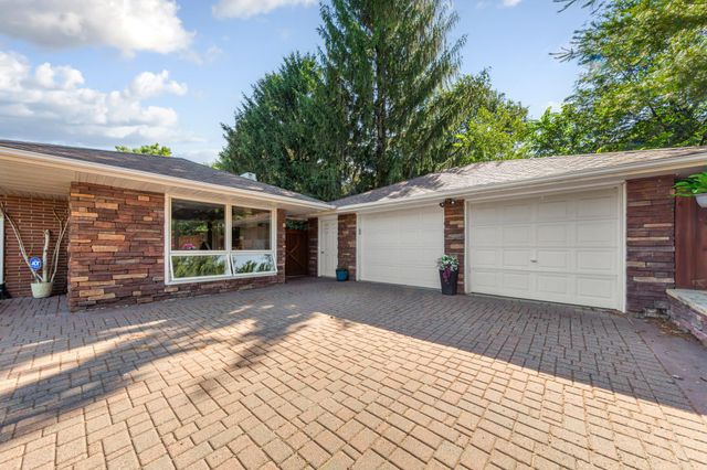 716 N 8th Street, Saint Peter, MN 56082