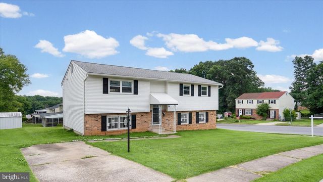 6700 YATARUBA DR, Baltimore, MD 21207