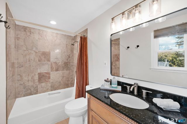 3 Standish Road, Ellington, CT 06029