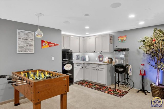 4535 SE Pawnee DR, Berryton, KS 66409