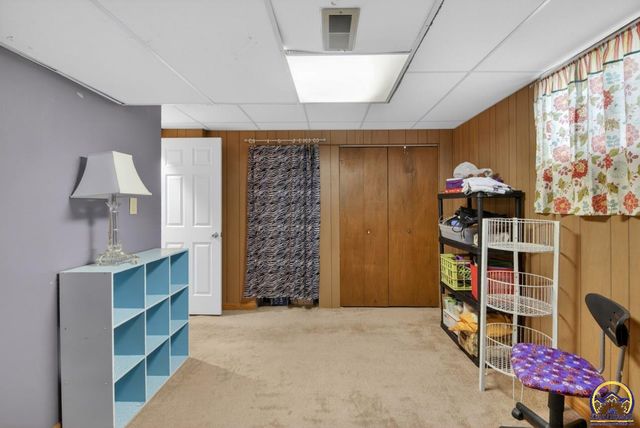 4535 SE Pawnee DR, Berryton, KS 66409