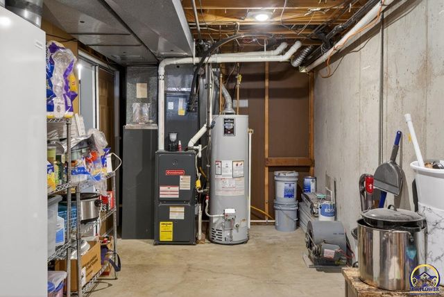 4535 SE Pawnee DR, Berryton, KS 66409