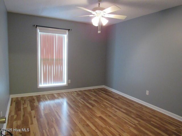 111 Village Circle, Jacksonville, NC 28546