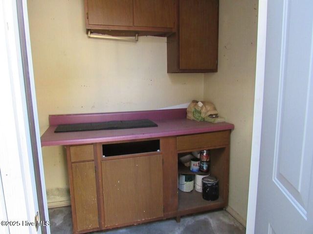 111 Village Circle, Jacksonville, NC 28546