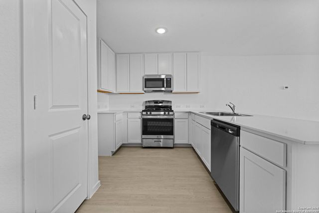 3777 Swift Fox Rd, New Braunfels, TX 78130