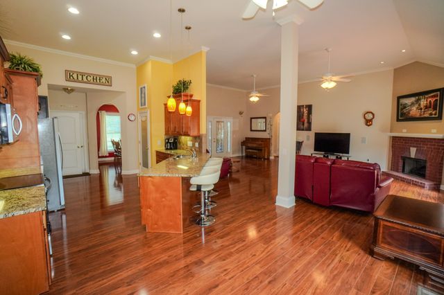 7556 Bethel Rd, Goodlettsville, TN 37072