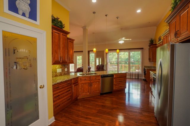 7556 Bethel Rd, Goodlettsville, TN 37072