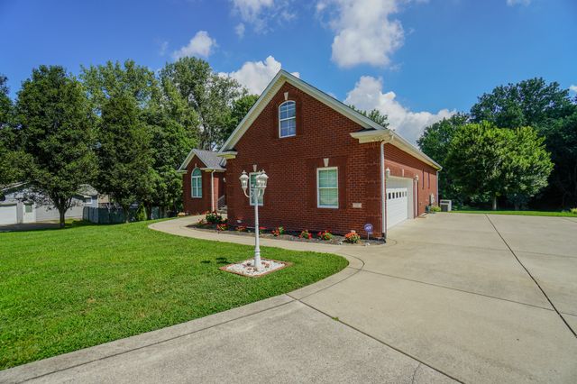 7556 Bethel Rd, Goodlettsville, TN 37072