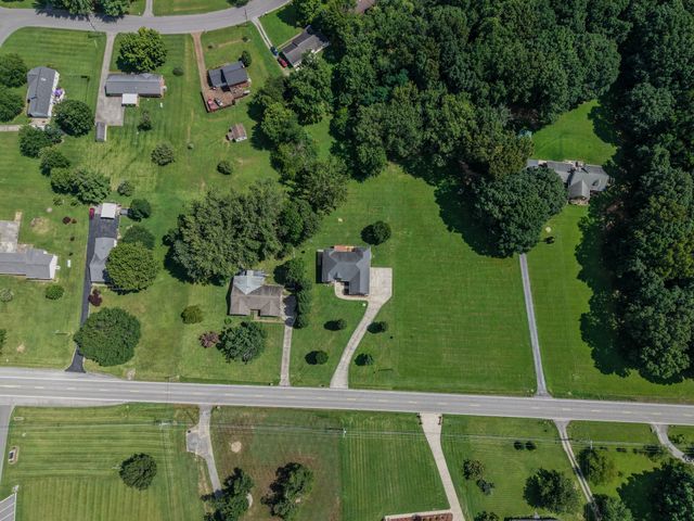 7556 Bethel Rd, Goodlettsville, TN 37072