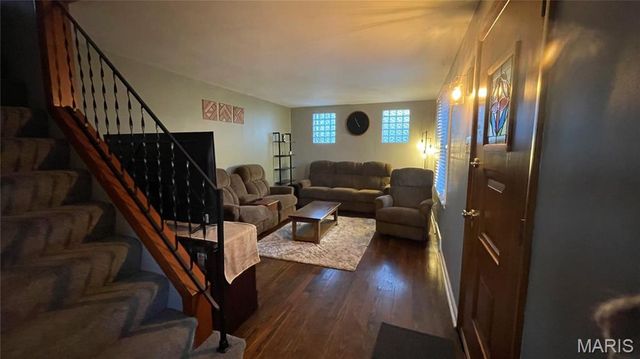 217 Creve Coeur Avenue, Manchester, MO 63011