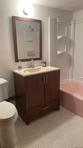 217 Creve Coeur Avenue, Manchester, MO 63011