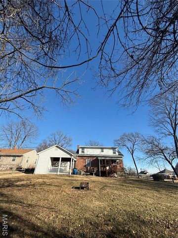 217 Creve Coeur Avenue, Manchester, MO 63011