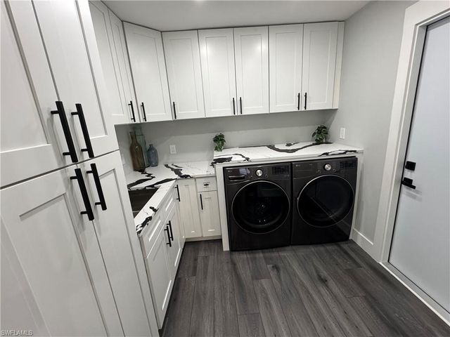 710 98th AVE N, Naples, FL 34108