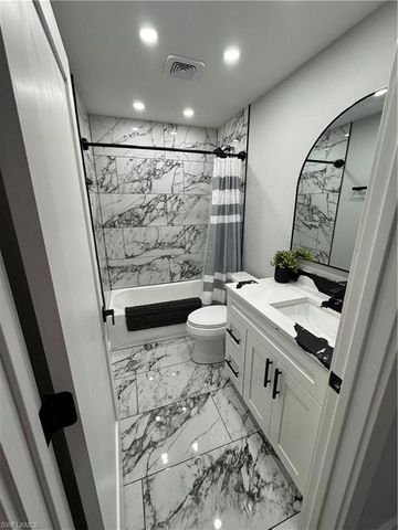 710 98th AVE N, Naples, FL 34108