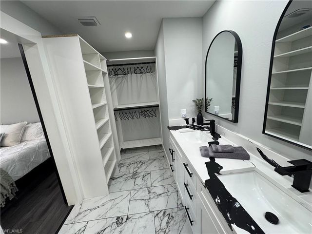 710 98th AVE N, Naples, FL 34108