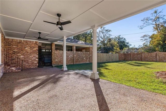 301 Indian Creek Drive, Mobile, AL 36607