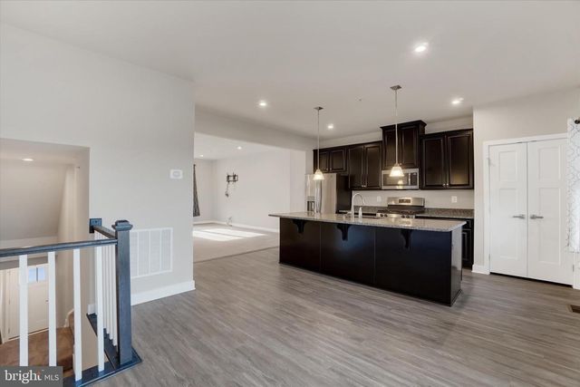 1164 ROSECROFT LN, York, PA 17403