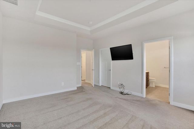 1164 ROSECROFT LN, York, PA 17403