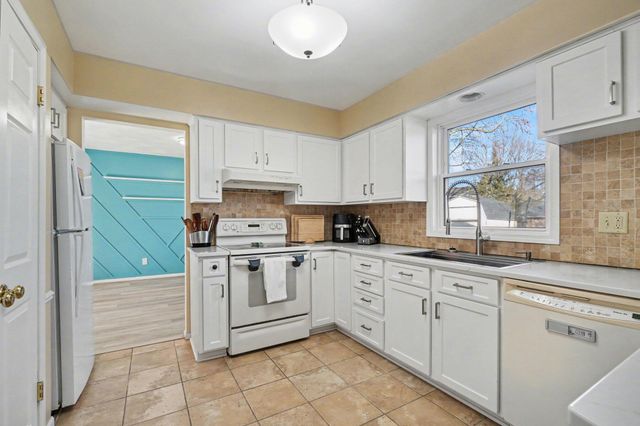 6417 Cherrywood Street, Portage City, MI 49024