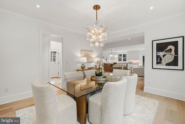 11 CEDAR ST, Alexandria, VA 22301