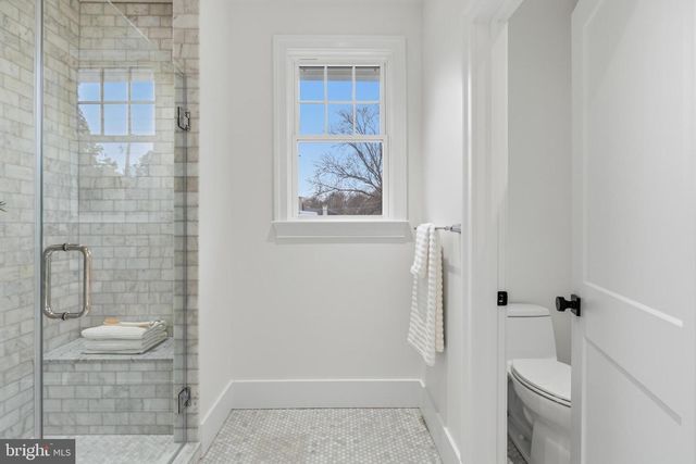 11 CEDAR ST, Alexandria, VA 22301