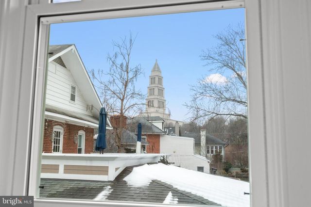 11 CEDAR ST, Alexandria, VA 22301