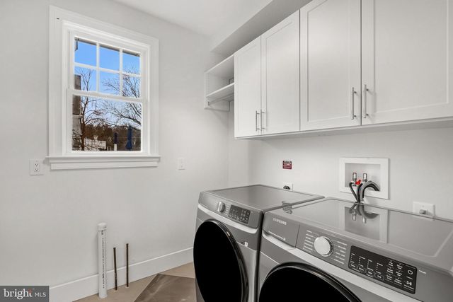 11 CEDAR ST, Alexandria, VA 22301